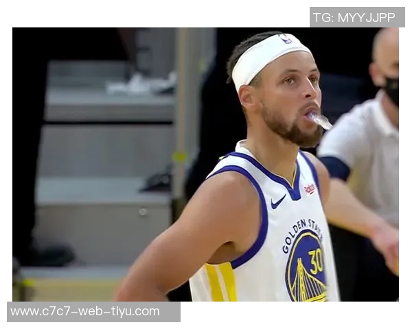 中锋莱夫利因右脚手术赛季报销预计下季训练营复出